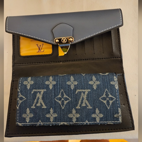 Blue/Denim Monogram Bag and Wallet Set - Picture 12 of 13